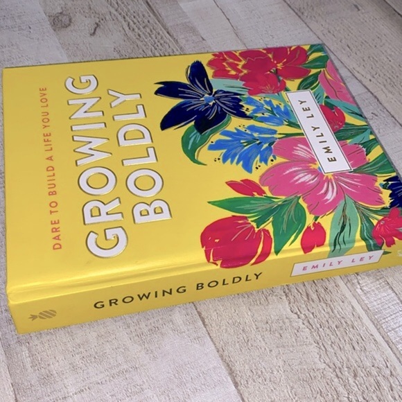 Dare to Build a Life you Love Growing Boldly by Emily Ley - Picture 13 of 13